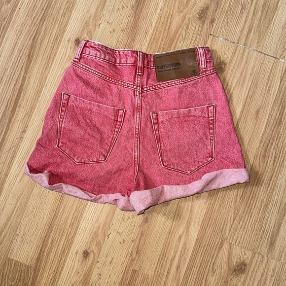 One Teaspoon High Waist Bandit Shorts Red Size 24 - Picture 3 of 7